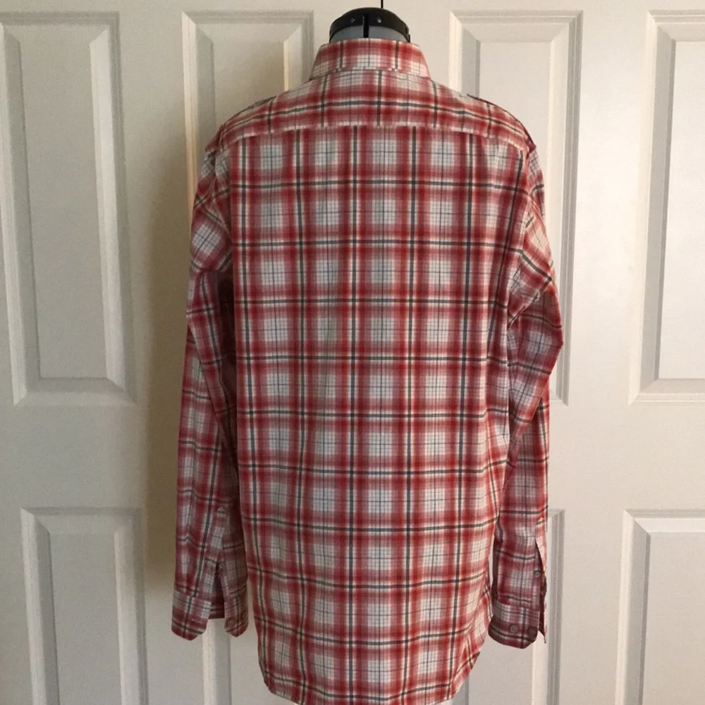 Banana Republic Red White Black Plaid Western Inspired Shirt Size L Tall 16”